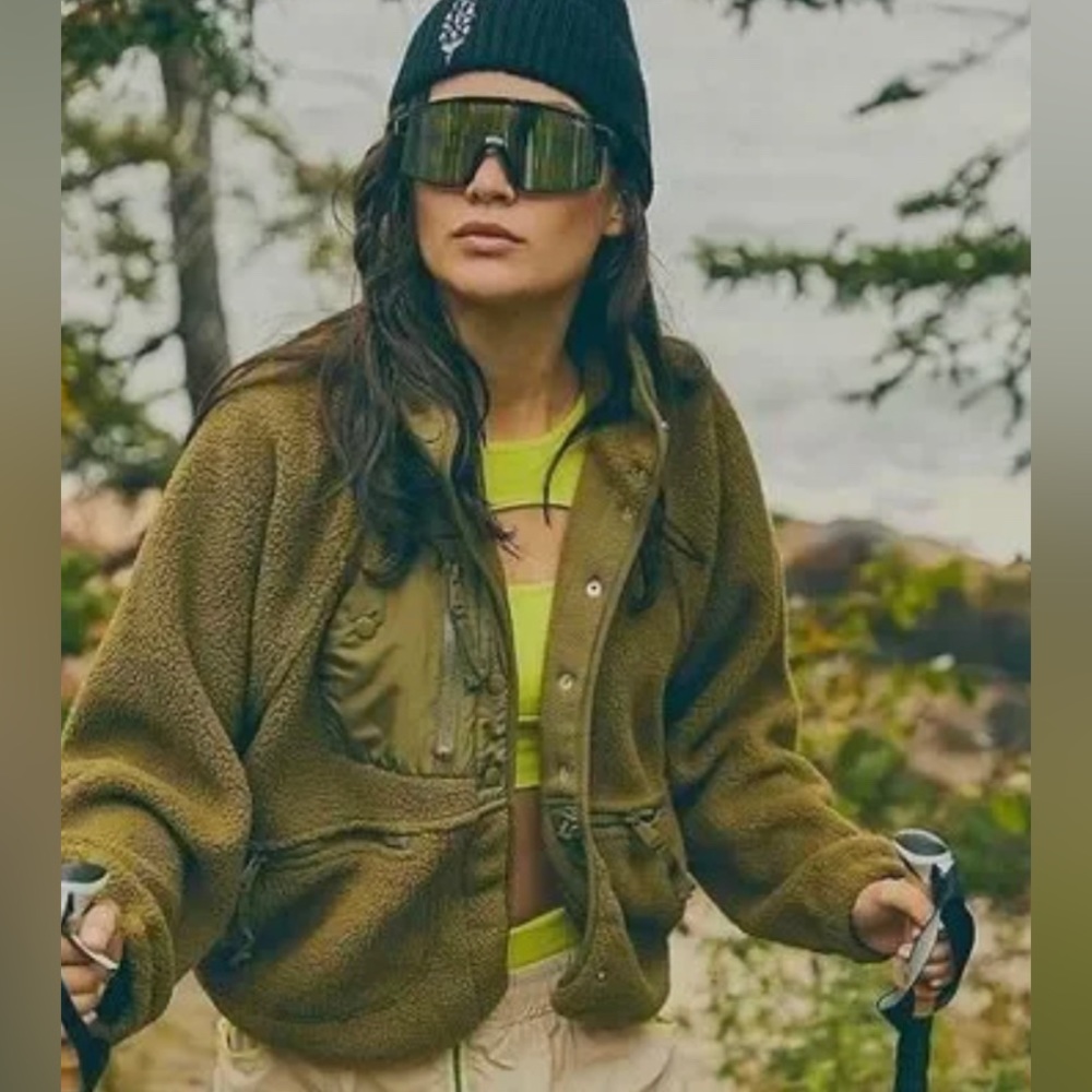 Free people “Hit The Slopes” jacket in khaki green sz small